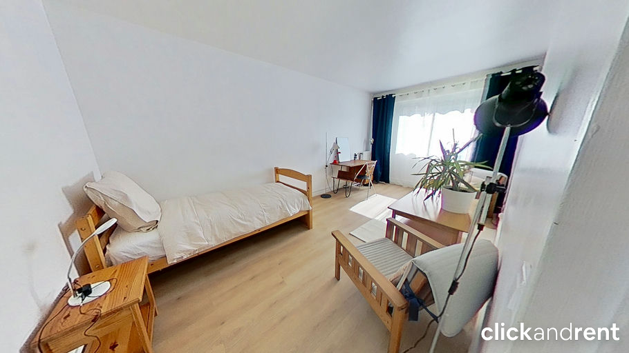 Flat Rue Riquet in Paris