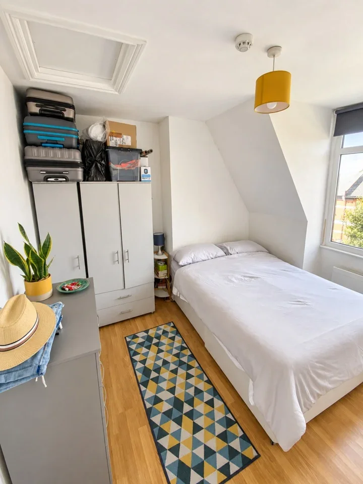 Flat Gratton Terrace in Greater London