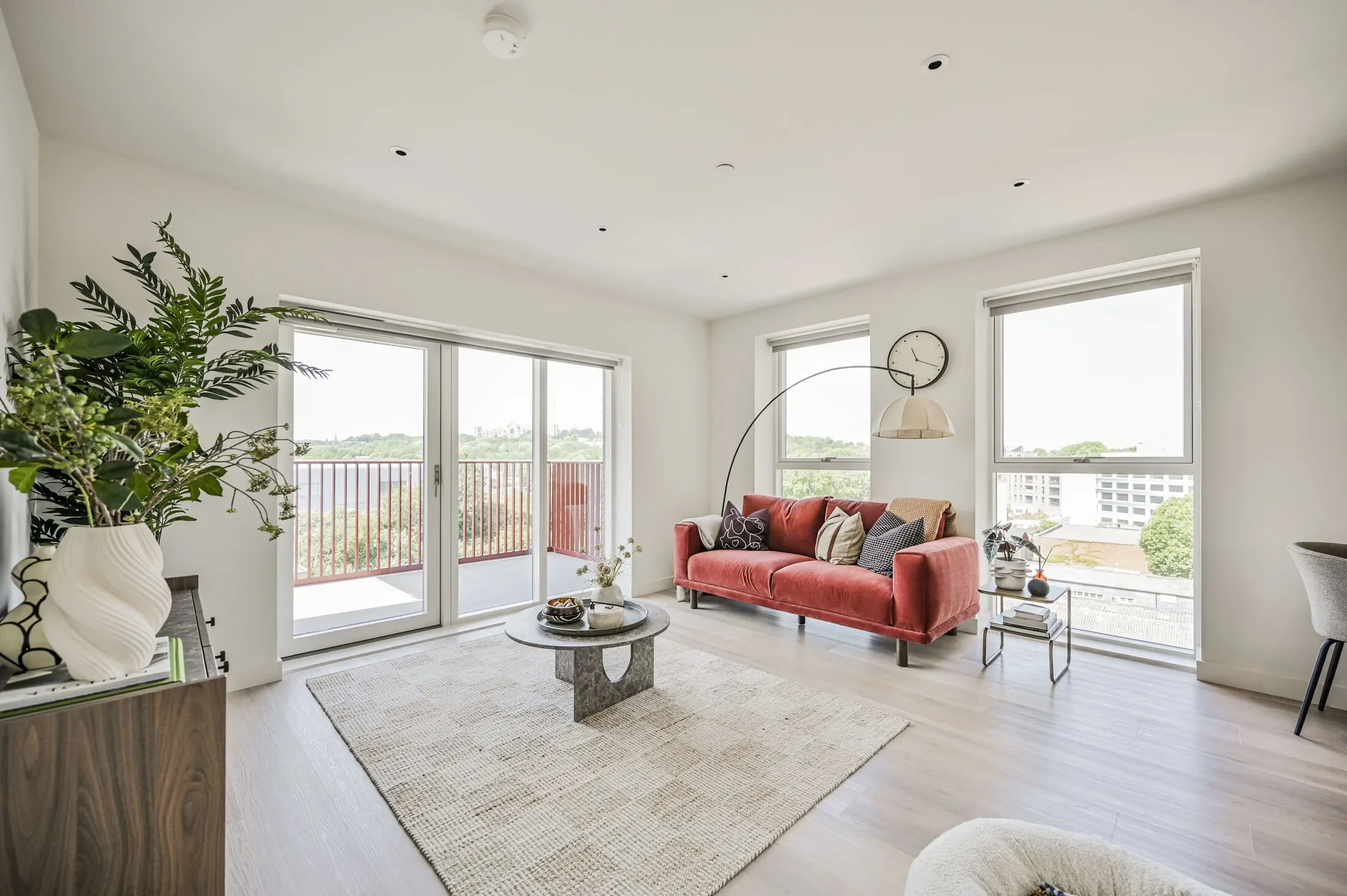 Flat Mary Neuner Road in Greater London