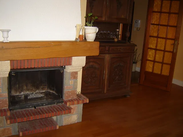 Room A 12 in Fontenay-le-Fleury