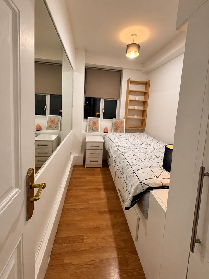 Room Park West Place in City of Westminster