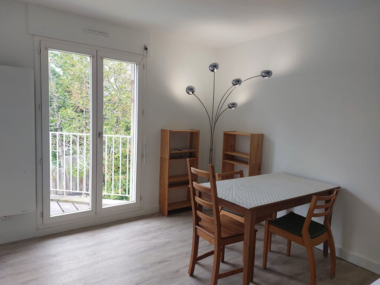 Flat Rue Jules Herbron in Viroflay