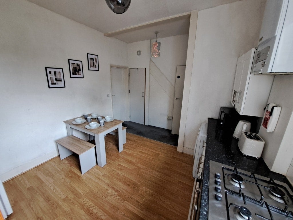 Room Honor Oak Park in Greater London
