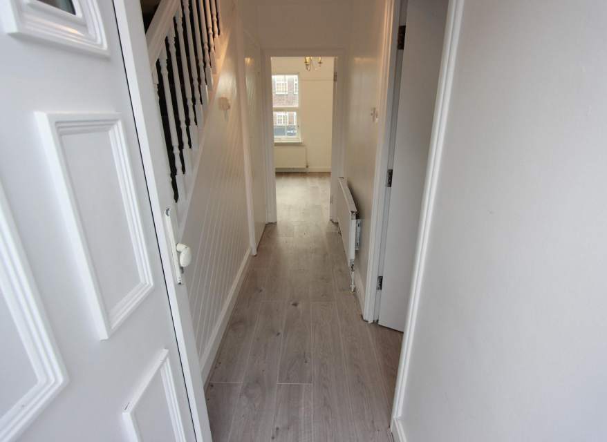 Flat Onslow Road in London