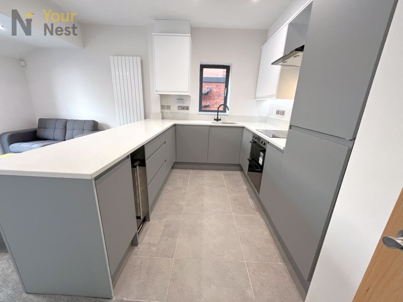Flat Derwentwater Terrace in Leeds