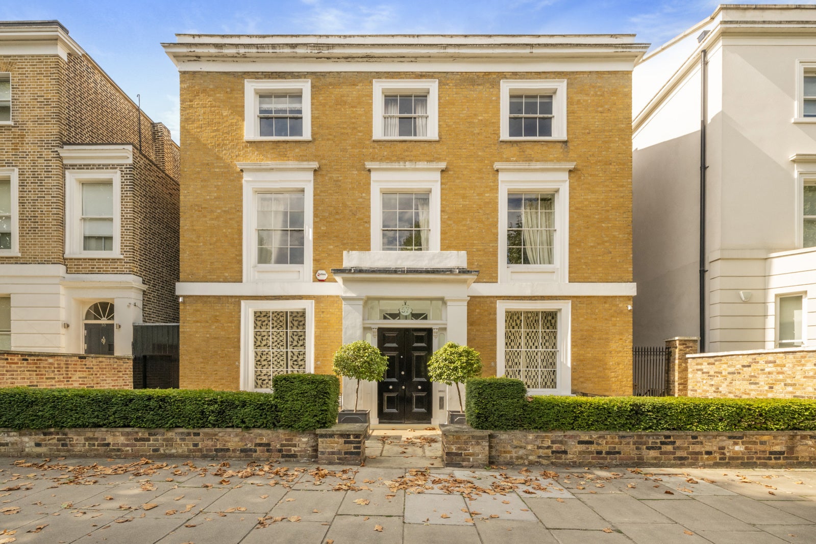 House Hamilton Terrace in City of Westminster
