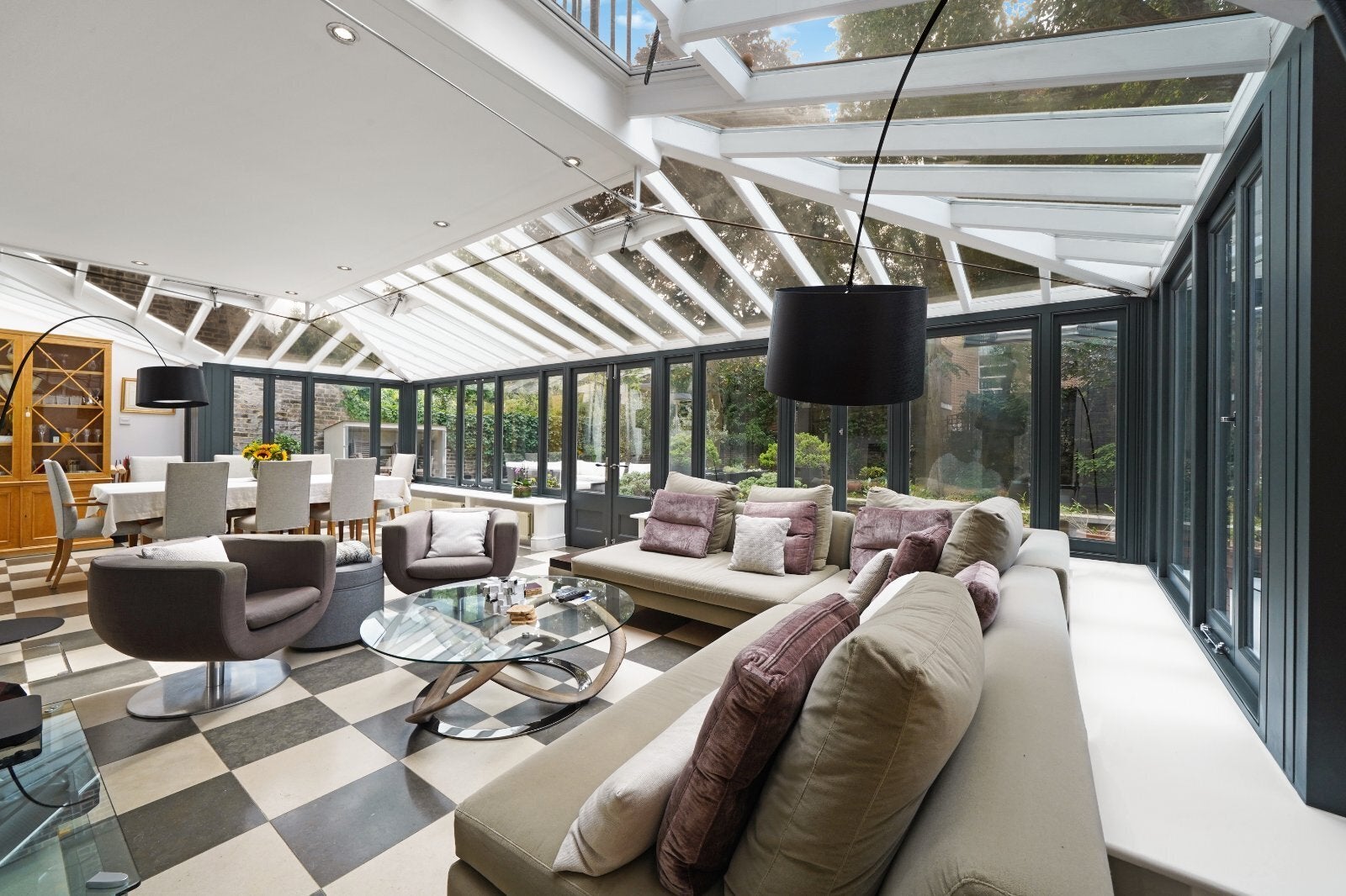 House Hamilton Terrace in City of Westminster