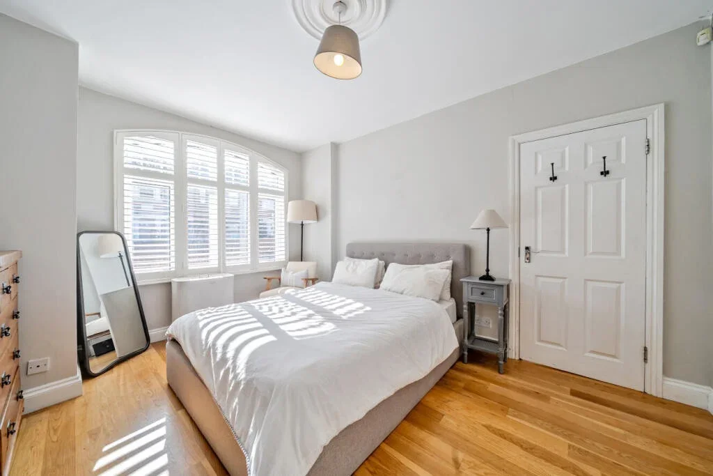 Flat Kingston Road in Greater London