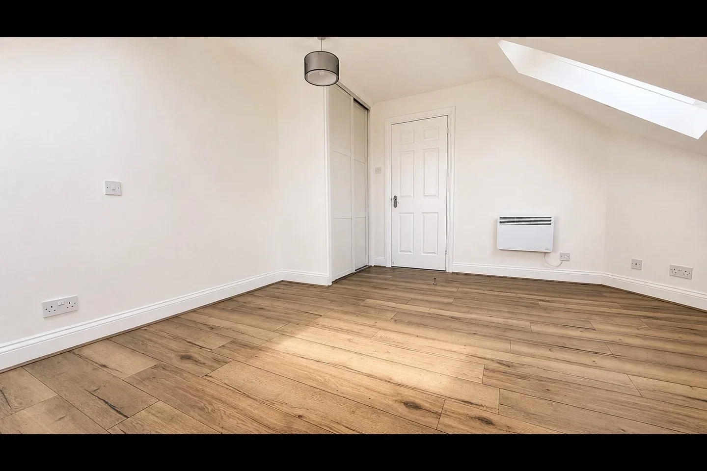 Flat Nicholsons Lane in Maidenhead