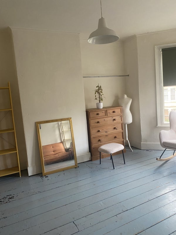 Room Somerset Road in Bristol
