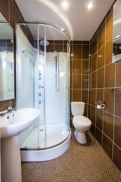 Flat Broomfield Place in Leeds