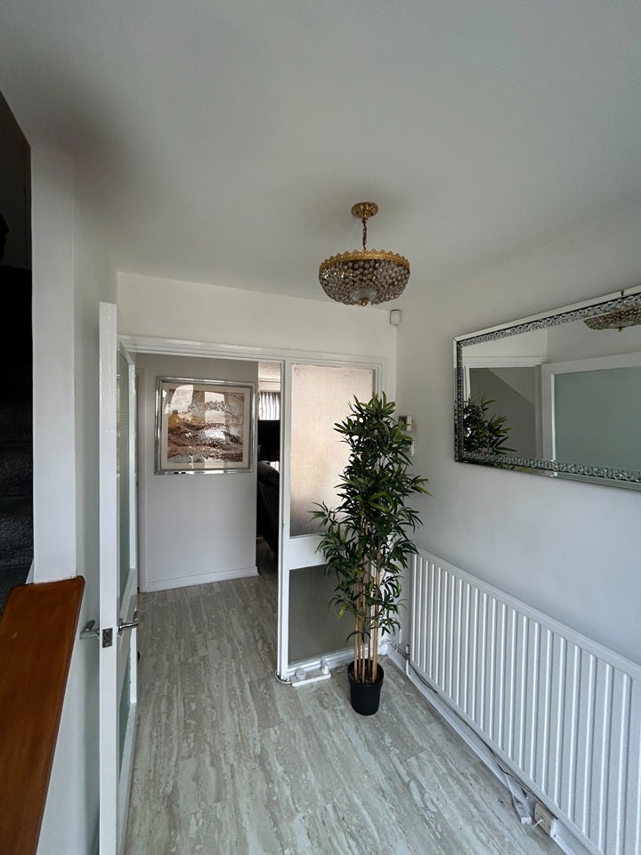 House Dinsdale Gardens in Greater London