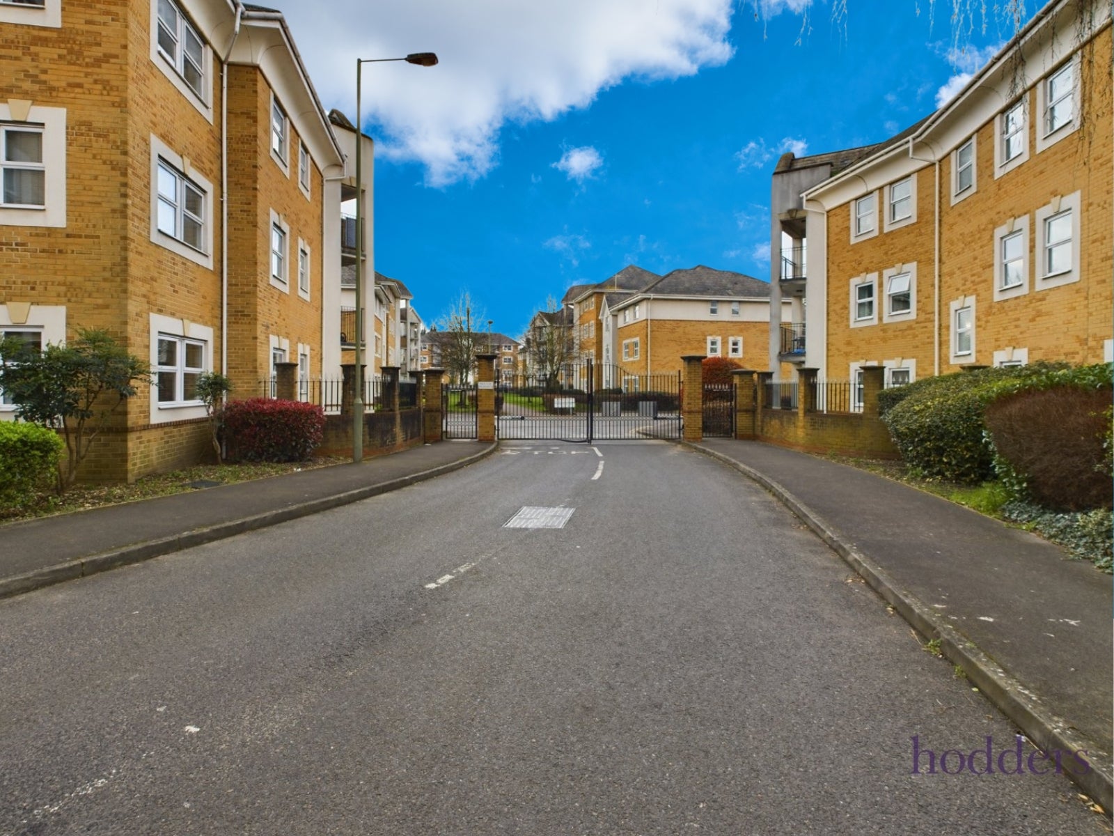 Flat International Way in Sunbury-on-Thames