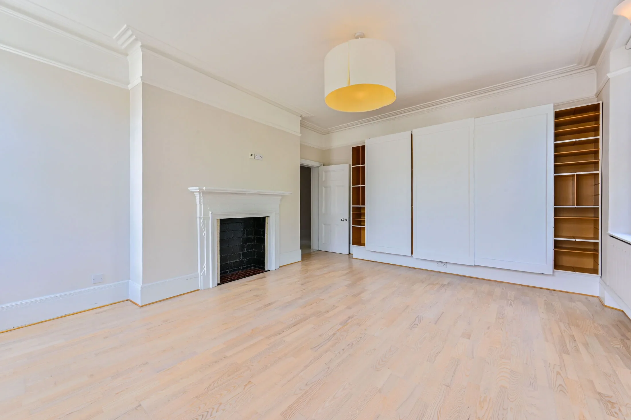 Flat Old Brompton Road in Greater London