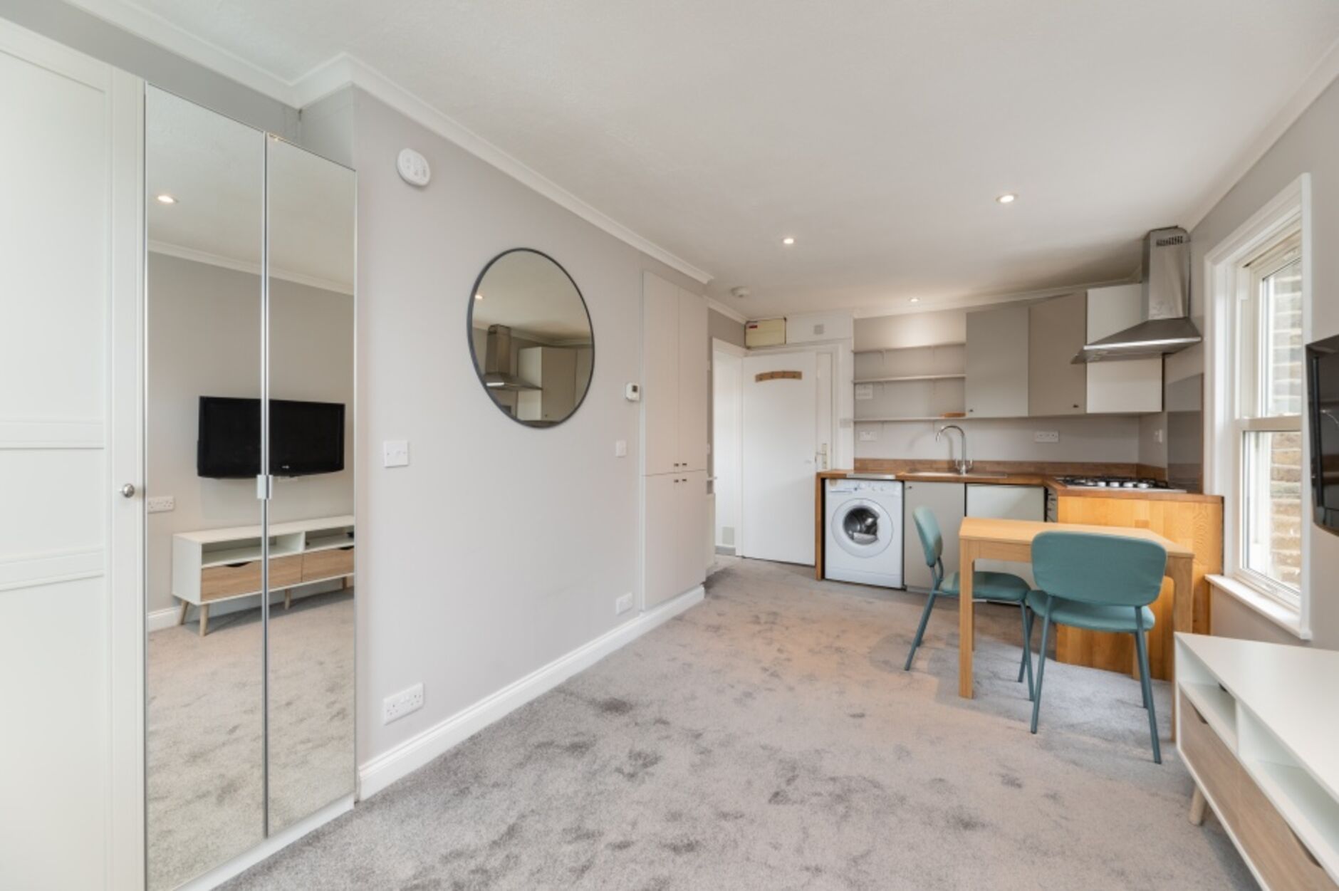 Flat Stamford Brook Road in Greater London