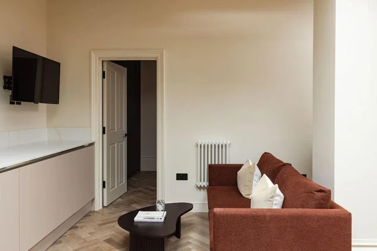 Flat Lymington Road in Greater London