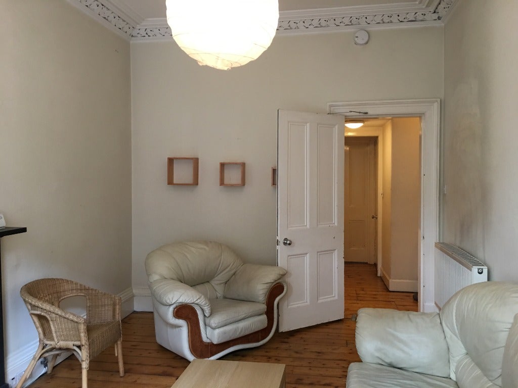 Flat Brougham Place in City of Edinburgh