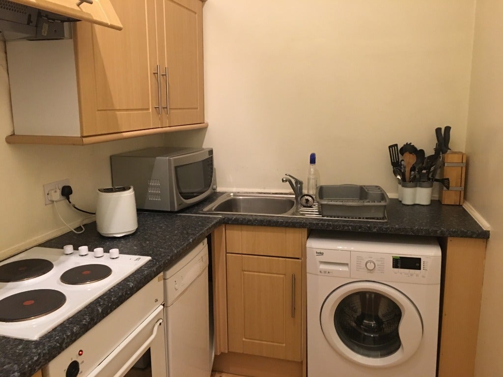 Flat Brougham Place in City of Edinburgh