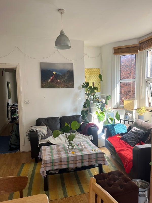 Room Hermitage Road in Greater London