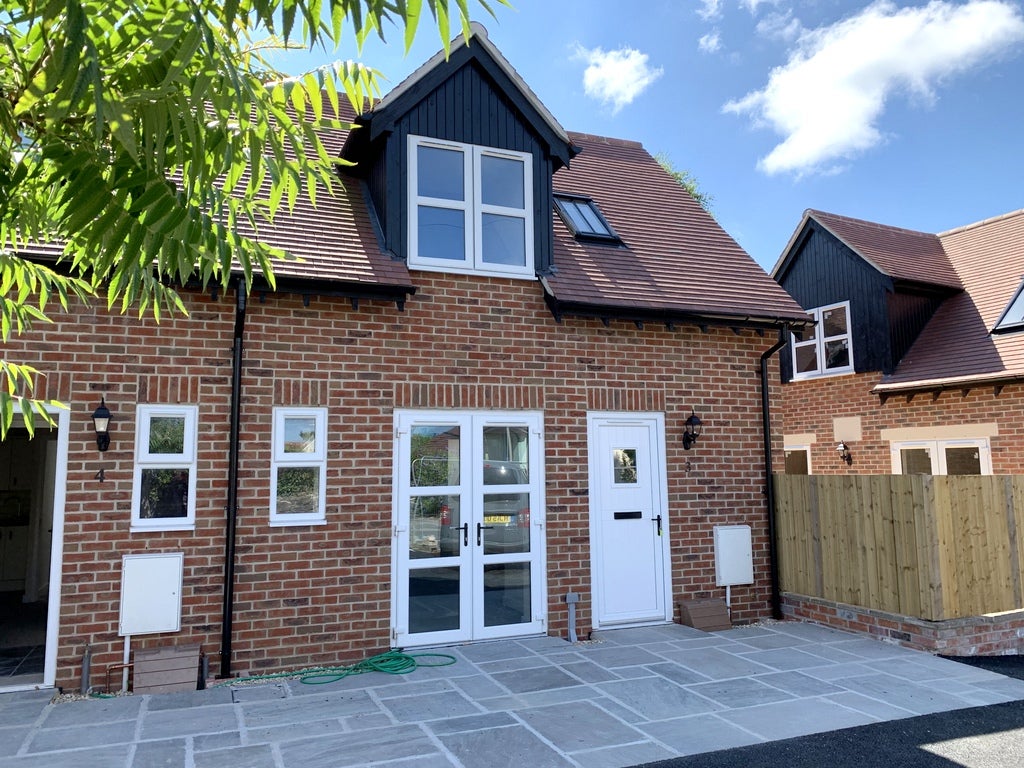 House Hardings Lane in Gillingham