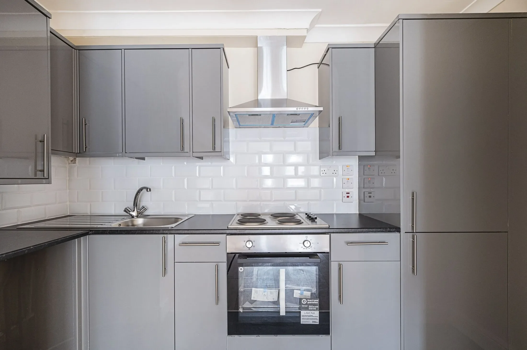 Flat Boreham Close in Greater London