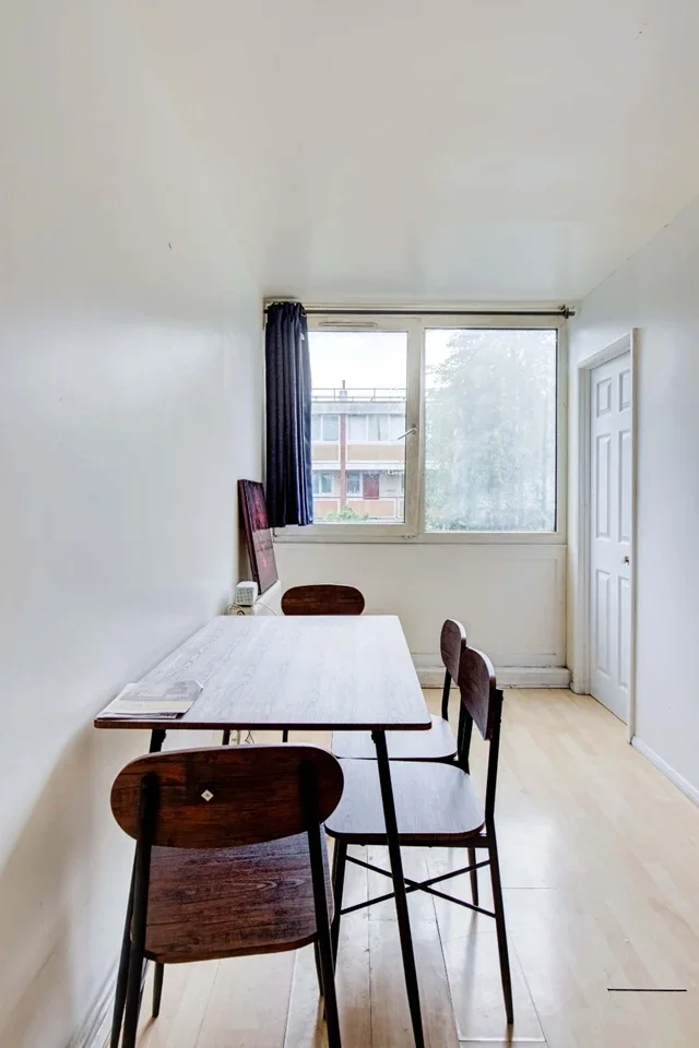Room Harbridge Avenue in Greater London
