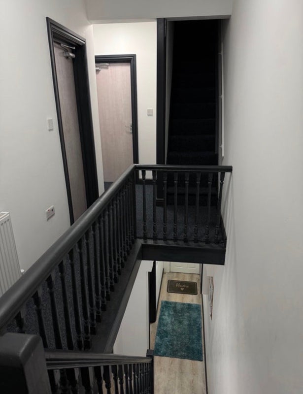 Room Selborne Road in Dudley
