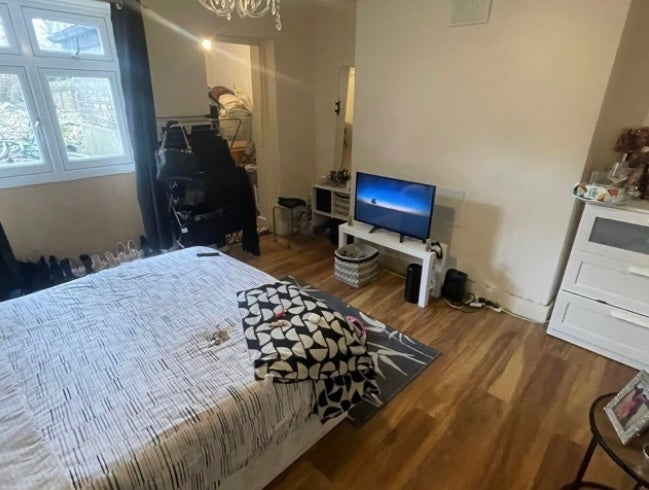 Room Richmond Road in Greater London
