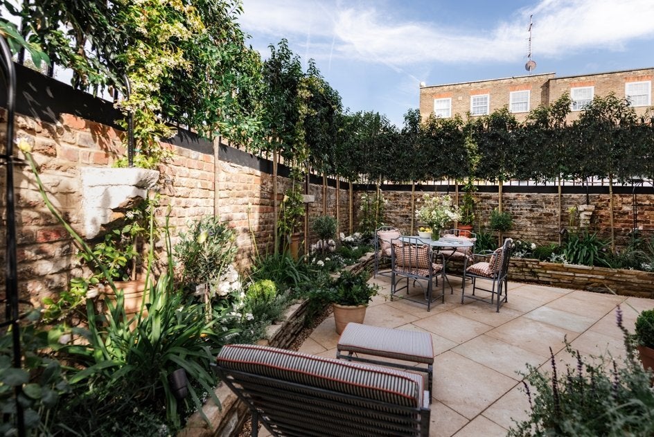 House Bloomfield Terrace in City of Westminster