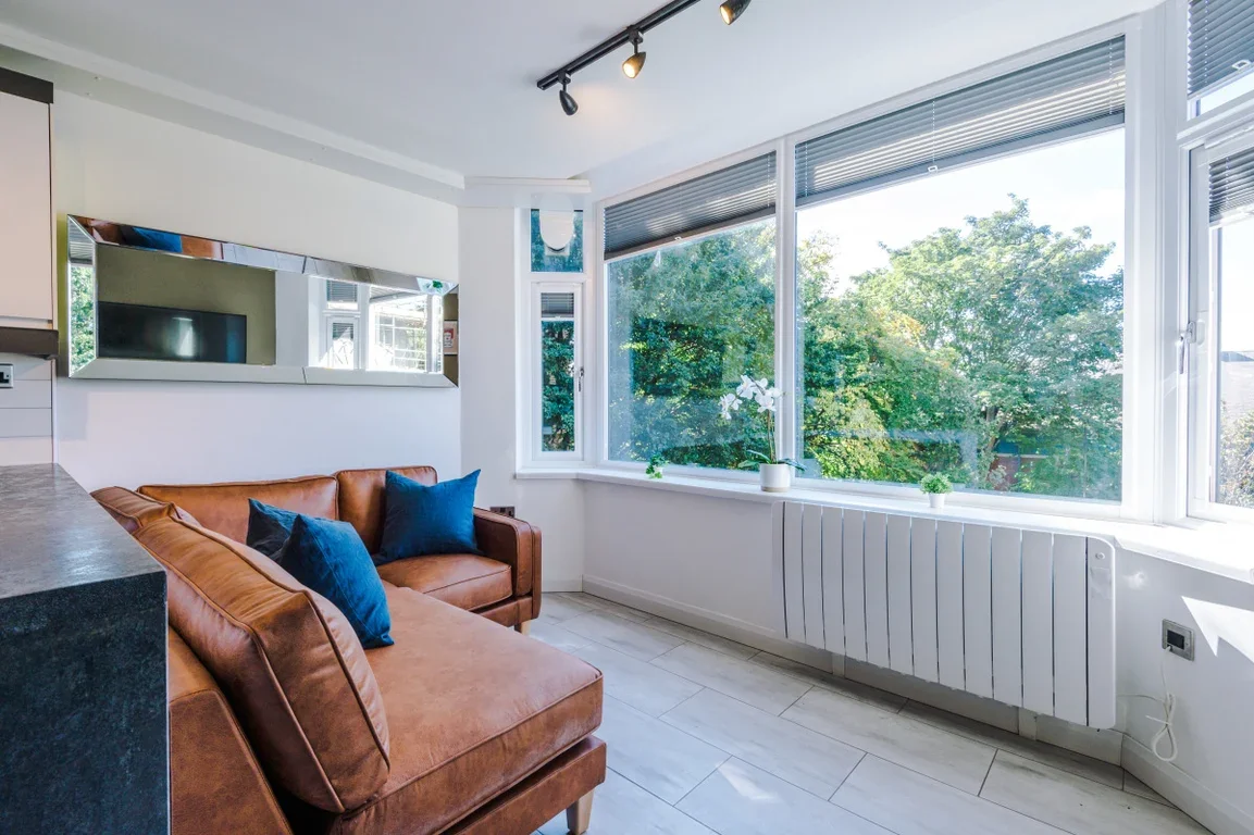 Flat Eskdale Terrace in Newcastle upon Tyne
