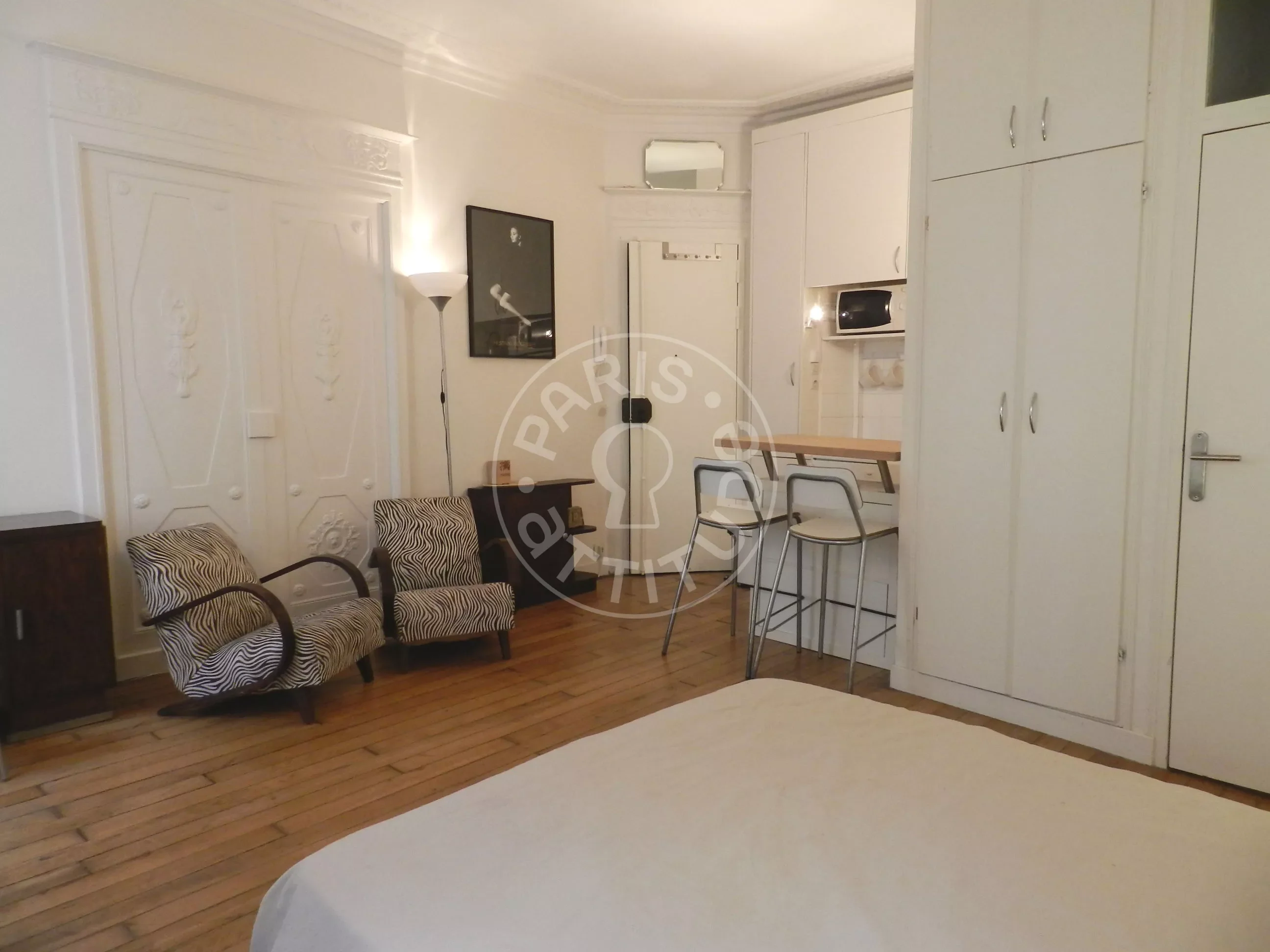 Appartement Rue des Écouffes à Paris