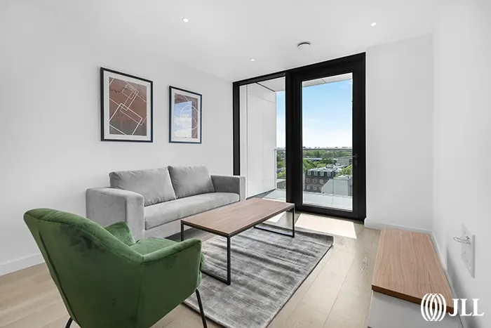 Flat City North Place in Greater London