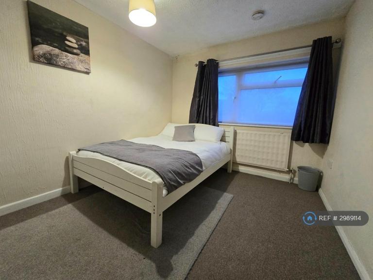 Room Frere Road in Norwich