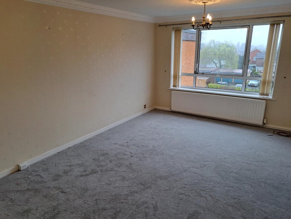 Flat Belwell Lane in Birmingham