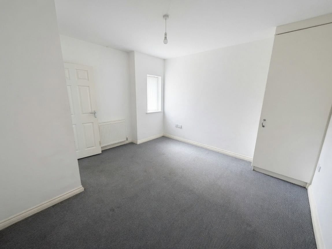Flat Woodchurch Lane in Oxton Village