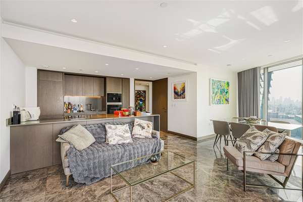 Flat Blackfriars Road in Greater London