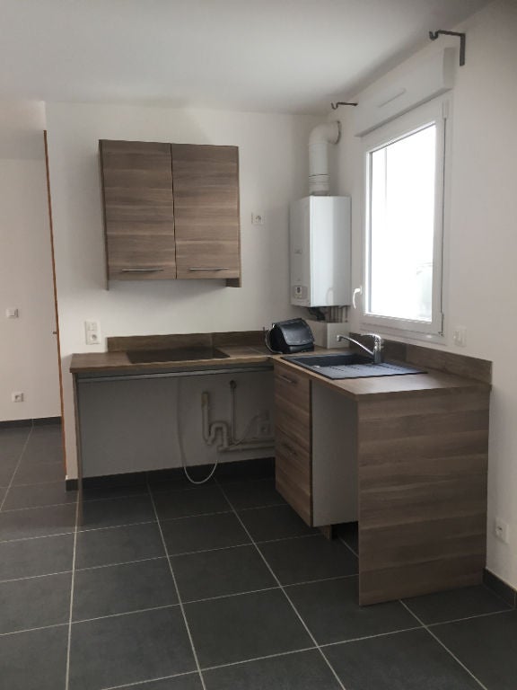 Appartement Rue des Écoles à Brie-Comte-Robert