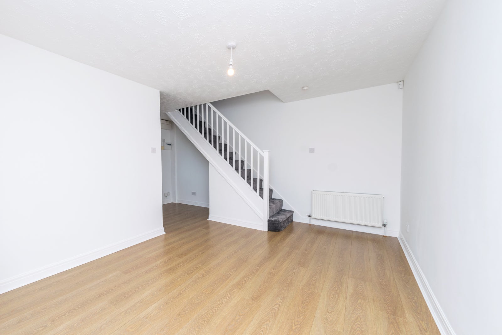Flat Falcon Mews in Leeds