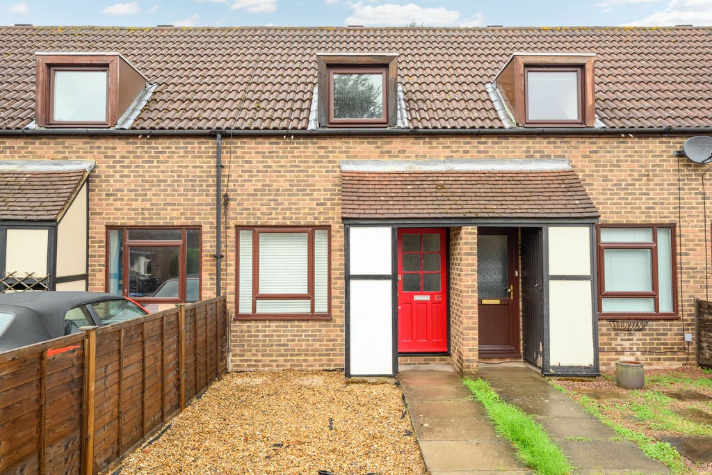 House Rivernook Close in Elmbridge