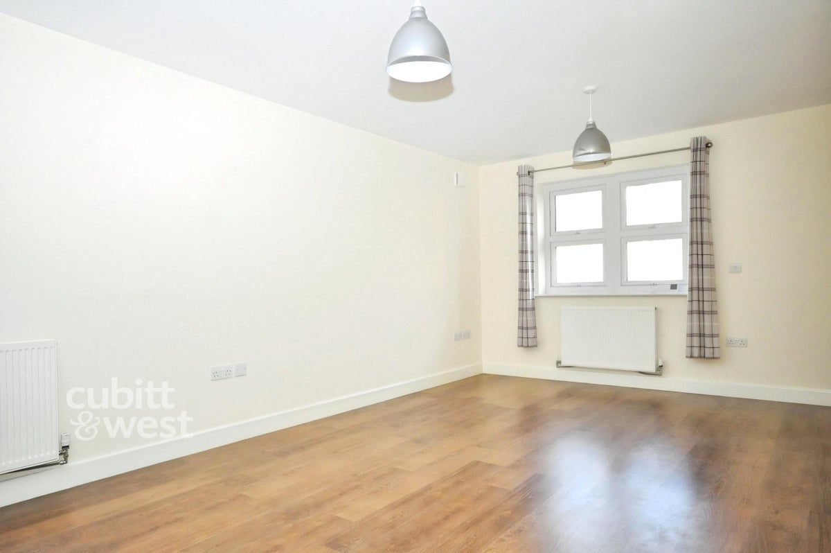 Flat Newton Road in Tunbridge Wells