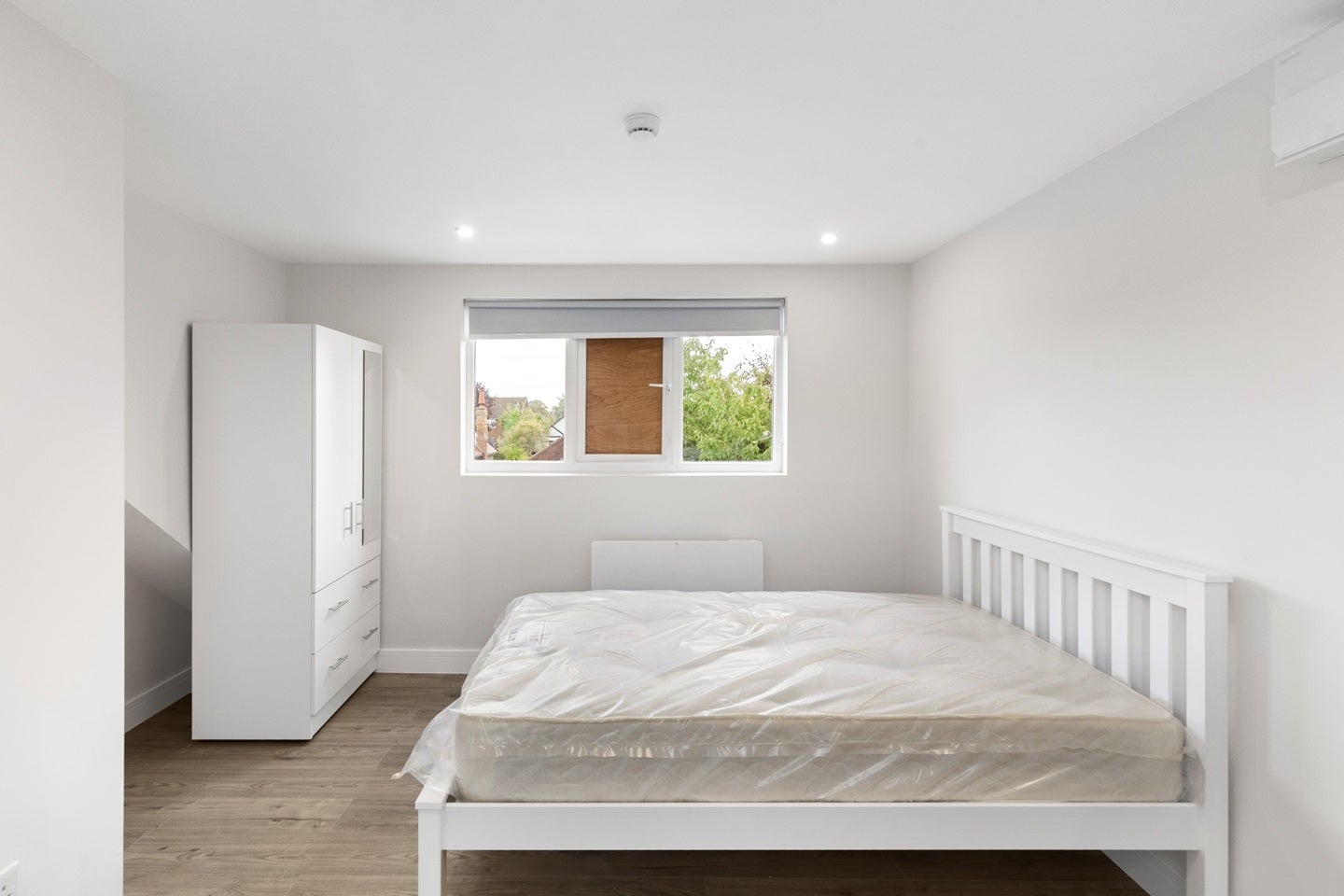 Flat Edward Way in Borough of Spelthorne