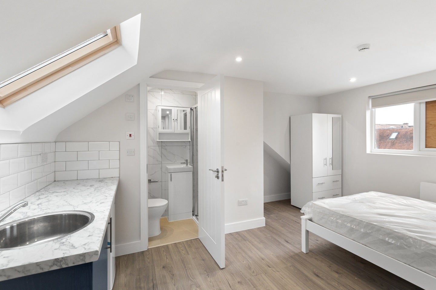 Flat Edward Way in Borough of Spelthorne