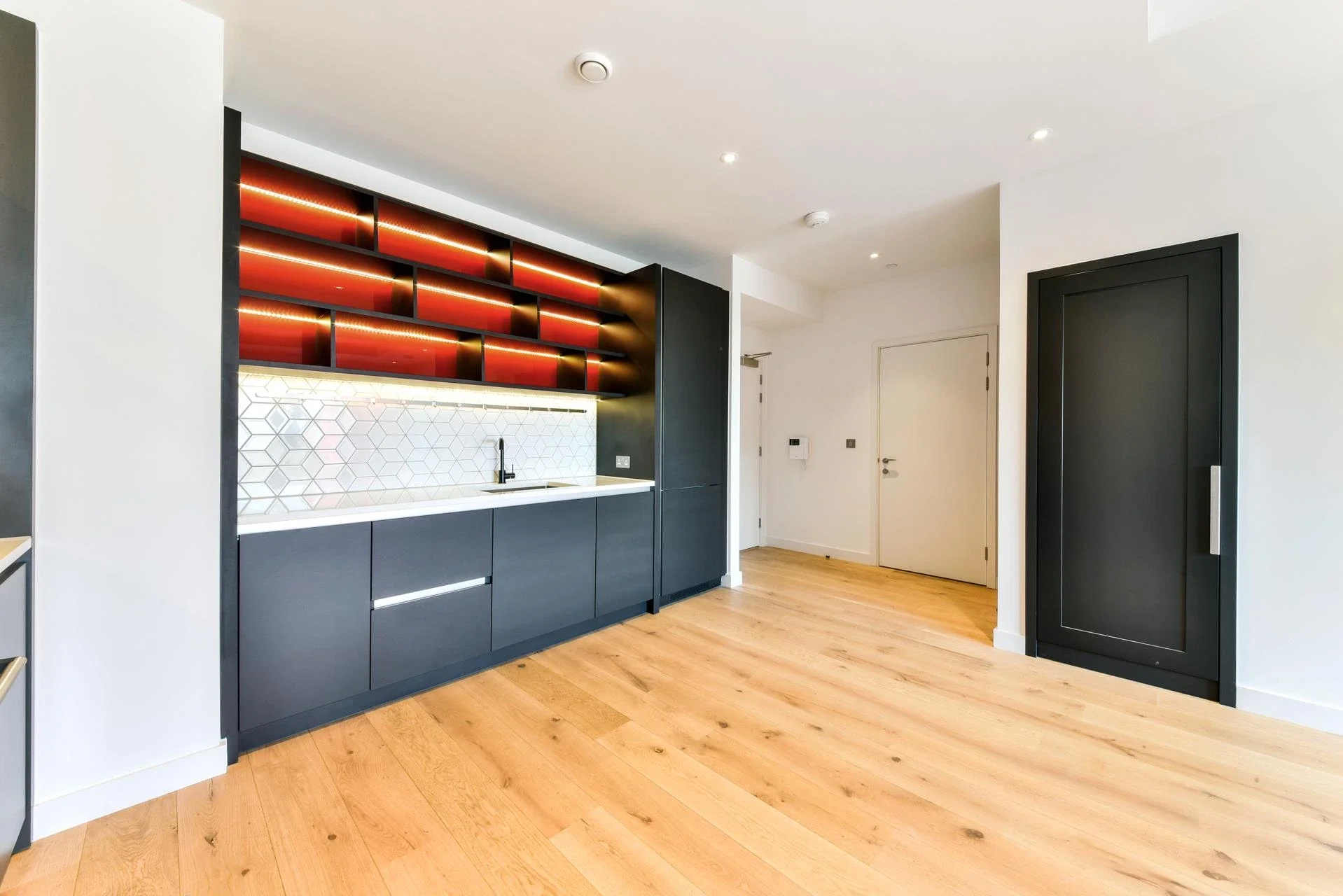Flat Hope Street in Greater London
