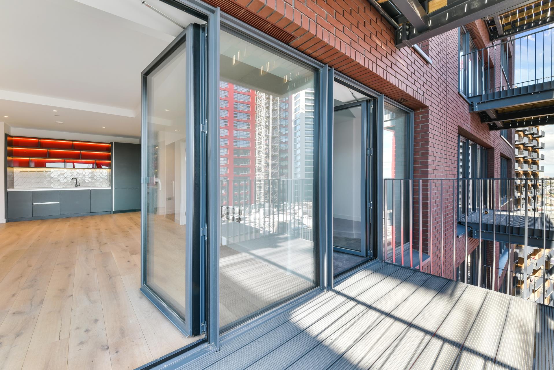 Flat Hope Street in Greater London