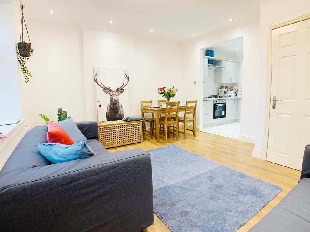 Room Myrdle Street in Greater London