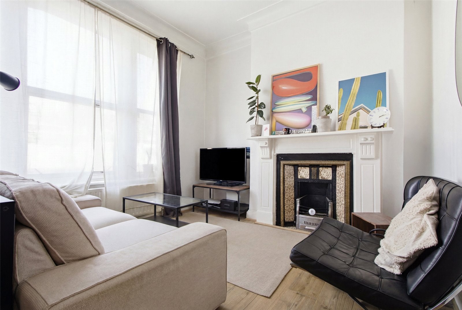 Flat Albion Road in Greater London