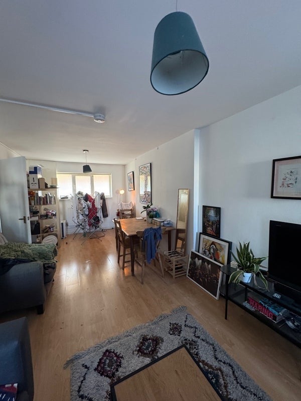 Room Punderson's Gardens in Greater London