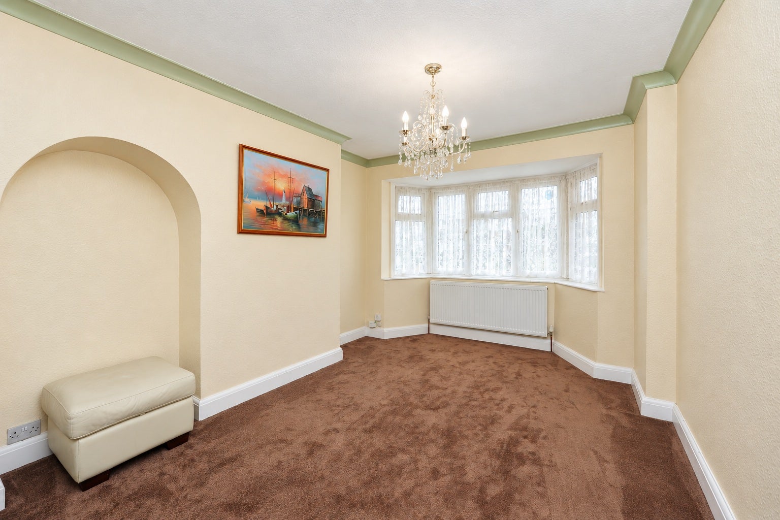 House Harvey Road in Greater London