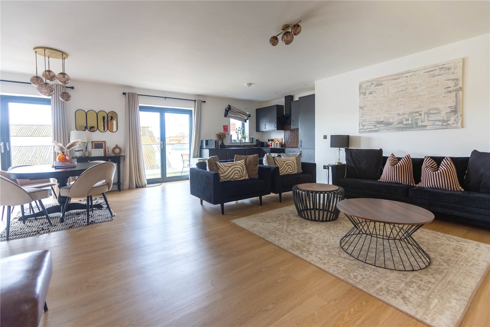 Flat Saunders Road in Bristol