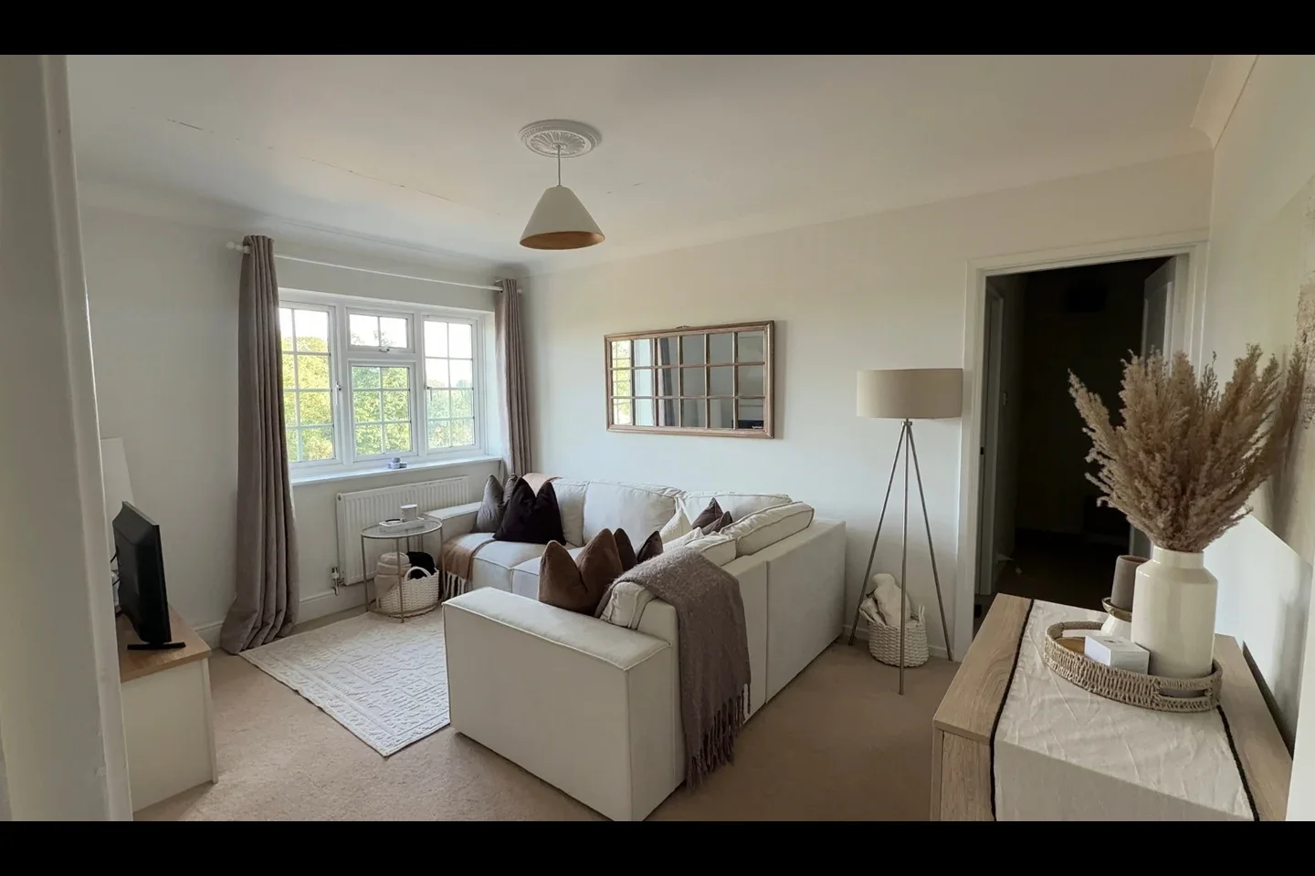 Flat Hillmead Court in Taplow